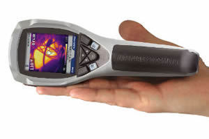 专业入门之选 FLIR i7红外热像仪性能与采购指南